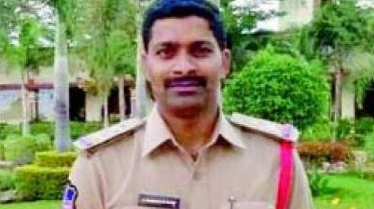 SI Prabhakar suicide: FIR filed against Gajwel ACP